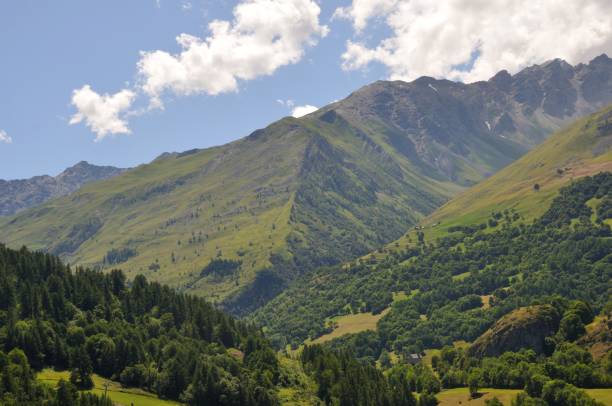 istock Ascent from Valloire to Brive 2 1318101927