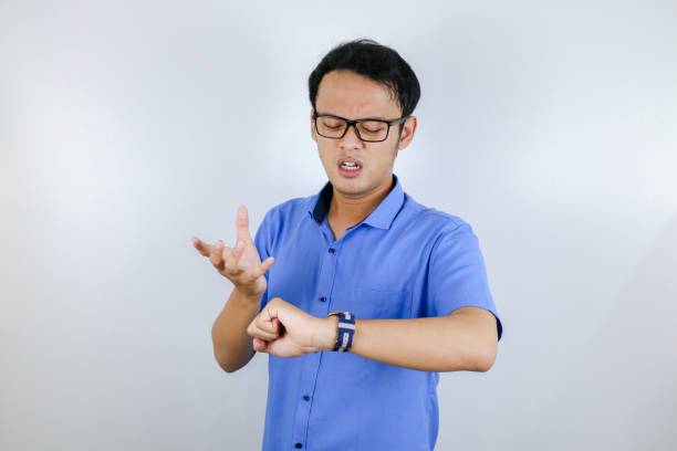 istock Being late to work and deadline, Young asian man is time delay and late on project. Executive angry, hurry, stress, frustrated and unsatisfied worker man lateness to office. 1318144829