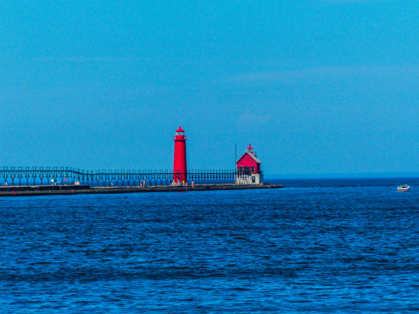 istock Grand Haven South Pier head Inner Light - Michigan 1318228875