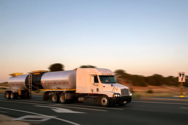 istock Semi  Trailer Truck 1318255507
