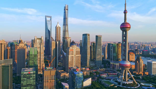 vista aerea dello skyline di shanghai - shanghai foto e immagini stock