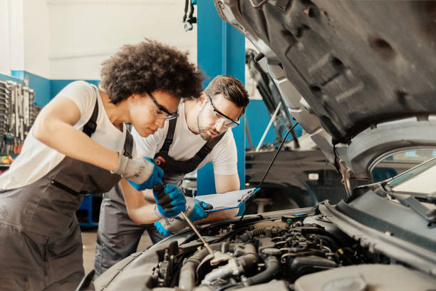 istock Mechanic is a master of maintenance 1318310711