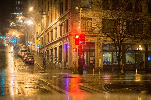 istock Downtown Seattle at the Rainy Night 1318374430