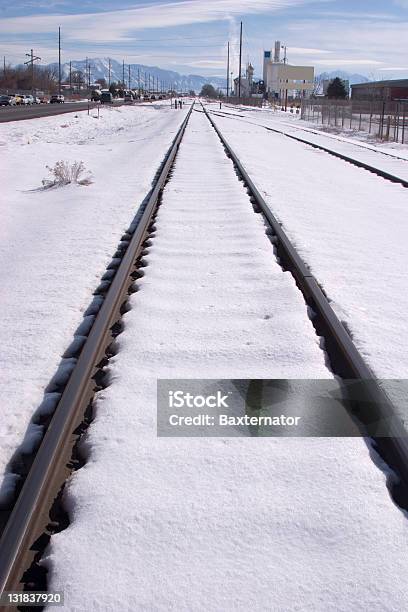 Замороженные Rails — стоковые фотографии и другие картинки Балласт - Балласт, Без людей, Белый