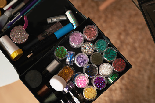All the glitter to transform yourself into a goddess