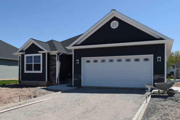 nouvelle maison driveway construction concrete cement foundation builders smooth surface - concrete driveway cement construction photos et images de collection