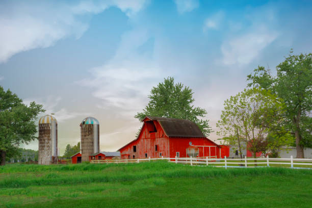istock Green field with Barn in the background-Hamilton County, Indiana 1318514074