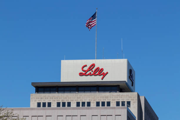 Eli Lilly and Company World Headquarters. Lilly makes Medicines and Pharmaceuticals. Indianapolis - Circa May 2021: Eli Lilly and Company World Headquarters. Lilly makes Medicines and Pharmaceuticals. methadone stock pictures, royalty-free photos & images