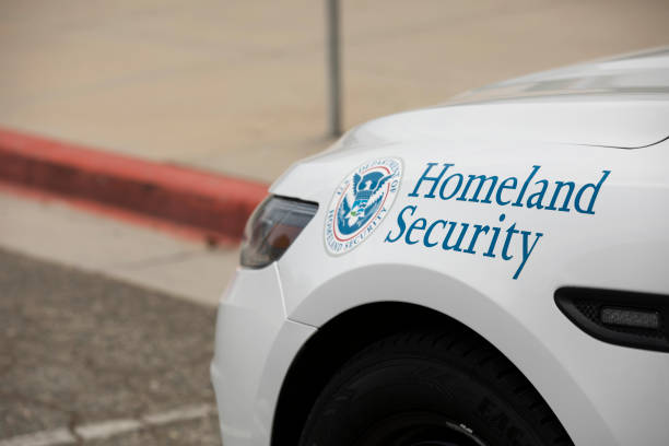 Homeland Security Los Angeles, California, USA - May 15, 2021: A Department of Homeland Security cruiser protects a Federal building. department of homeland security stock pictures, royalty-free photos & images
