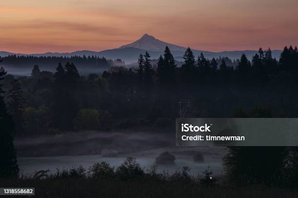 Mount Hood Sunrise In The Pacific Northwest Stock Photo - Download Image Now - Vancouver - Washington State, Washington State, Cascade Range