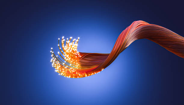detalhe de um cabo de fibra óptica para transmissão de dados. - fibra óptica - fotografias e filmes do acervo