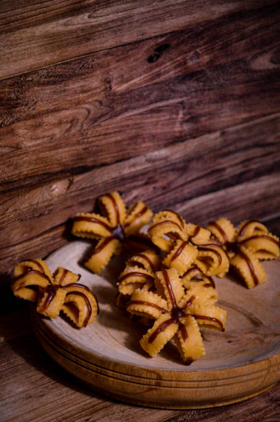 istock Traditiona snack with flower shaped and melted brown sugar 1318772759