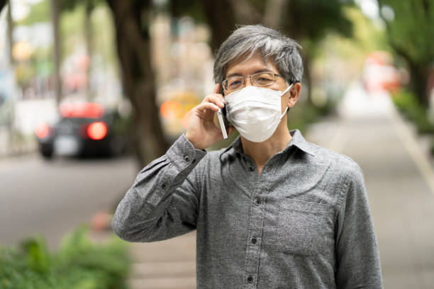 istock Virus protection on the street 1318778117