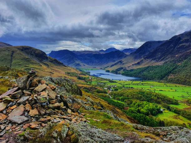 istock Rannerdale knotts and its bluebells 1318813679