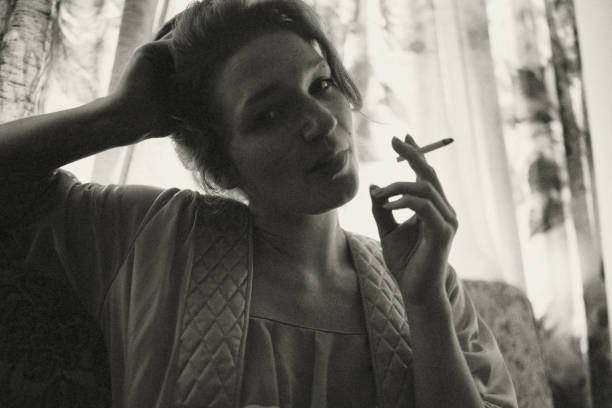 istock The first cigarette in the morning 1318822490