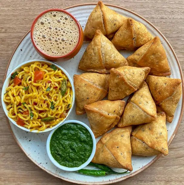 Super Tasty Maggi Samosa