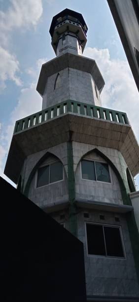 istock The minaret with a distinctive style looks so artistic 1318882047