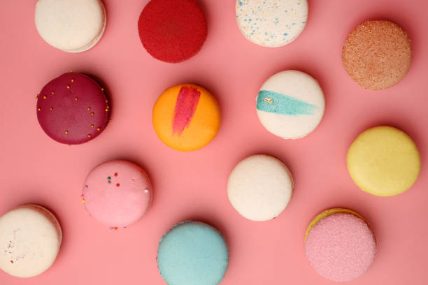 istock Colorful french macaroons 1318885339