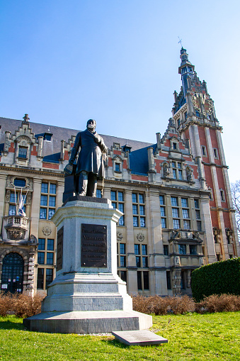 Belgium, Brussels, Université Libre de Bruxelles, ULB, Faculty of Law, Statue of Théodore Verhaegen.  with a surgical mask. The Free University of Brussels, ULB, is a French-speaking Belgian university located on three main campuses, the Solbosch, the Plaine and Erasmus in the Brussels-Capital region, as well as in Charleroi, Gosselies. Founded in 1834, it is one of the most important Belgian universities and is regularly cited as one of the 250 best universities in the world