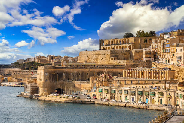 istock Amazing architecture and red lighthouse in Valletta 1318924821