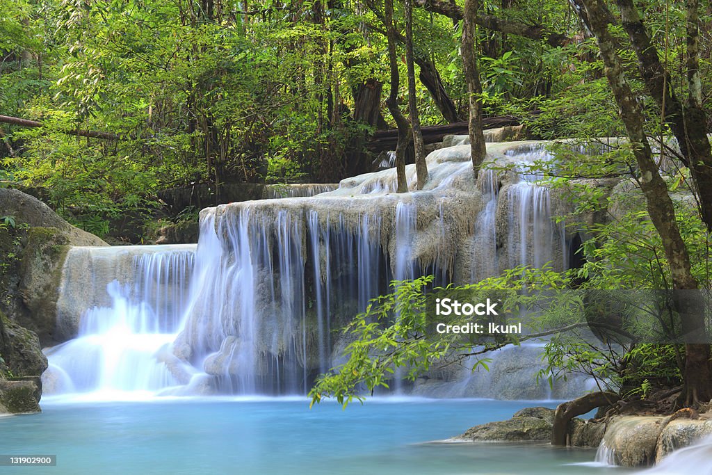 Cascadas de Erawan en Kanchanaburi, Tailandia - Foto de stock de Agua libre de derechos