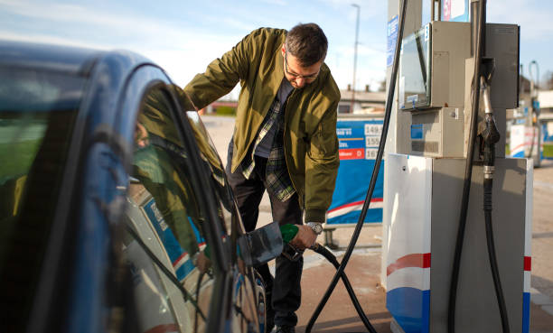 istock A man is refueling at a gas station 1319029508