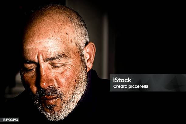 Hombre Sabio Foto de stock y más banco de imágenes de 60-69 años - 60-69 años, Aclamar, Adulto
