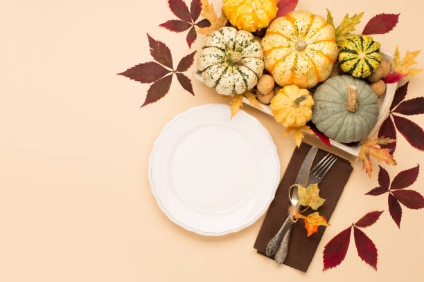 autumn fall holiday thanksgiving table place setting. - autumn table setting flower imagens e fotografias de stock