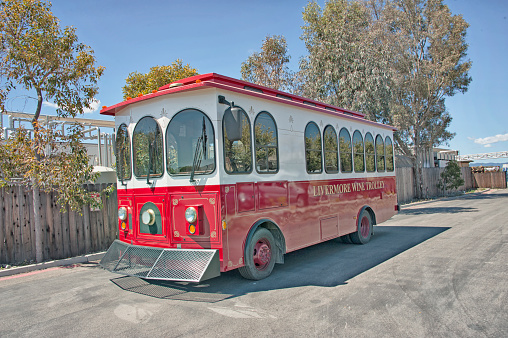 Livermore, California, USA: This trolley provides transportation to selected Wineries with their narrated tour for a relaxing compete wine tasting experience in the Livermore Valley and on this May day the weather was also inviting, when visiting the area check out the Livermore Wine Trolley.