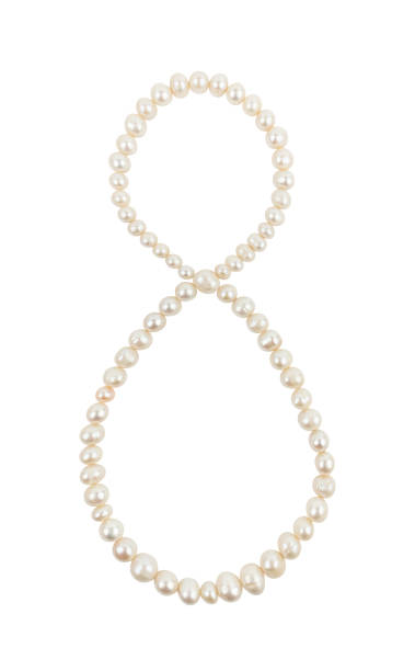 istock Figure eight of pearl beads 1319117208