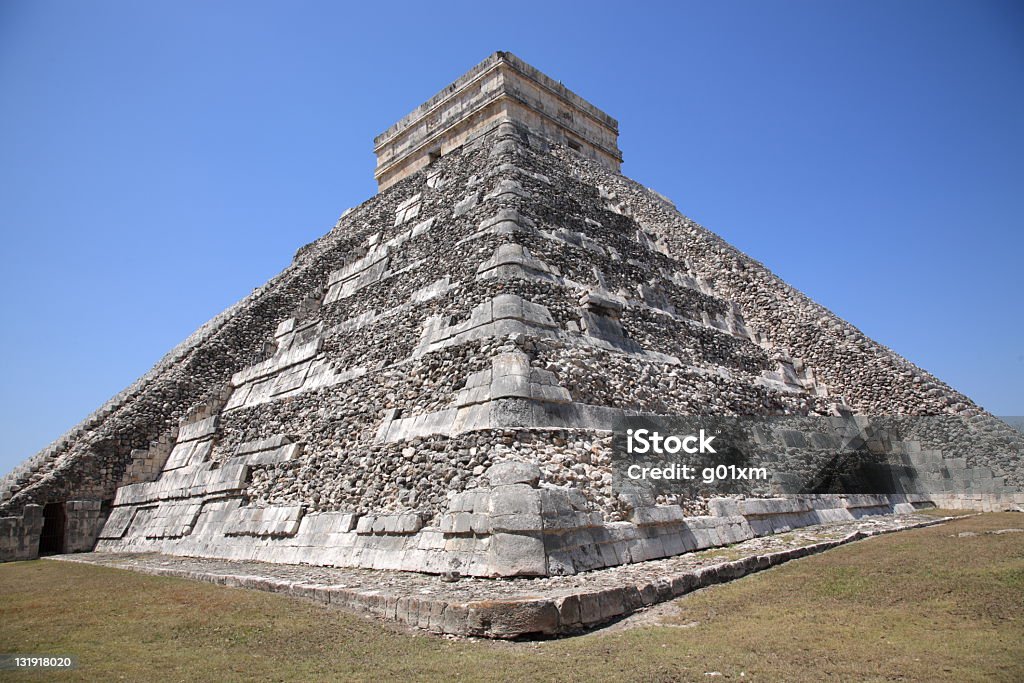 Kukulkan Pyramid in Chichen Itza, Mexico Ancient Stock Photo