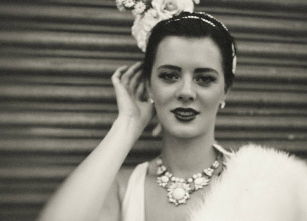 istock The showgirl 1319273568