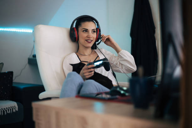 Gamer Woman 7,000+ Woman Gaming Pc Stock Photos, Pictures & Royalty-Free Images ...