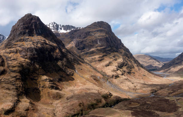 istock Three sisters of Glencoe 1319486734