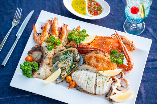 seafood platter with spicy sauce,seafood