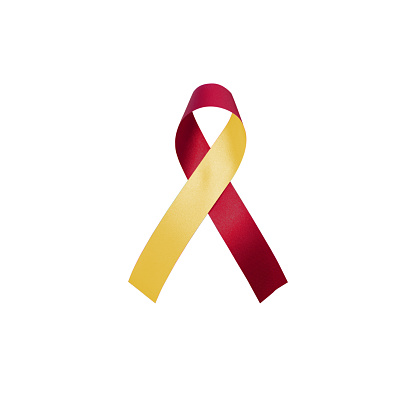 Cinta de conciencia roja y amarilla para la hepatitis C, la coinfección vih/VHC y los familiares sobrevivientes de las víctimas del suicidio aislados en blanco. Día Mundial de la Hepatitis photo