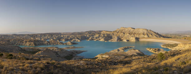 vistas al embalse de algeciras - alhama de murcia fotografías e imágenes de stock