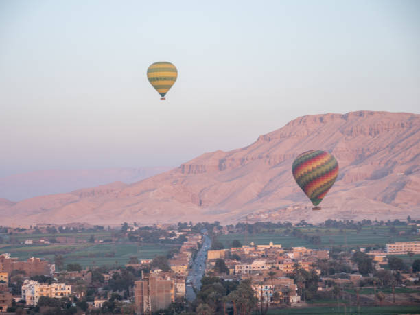 istock Sunrise hot air balloon in Luxor 1319752160