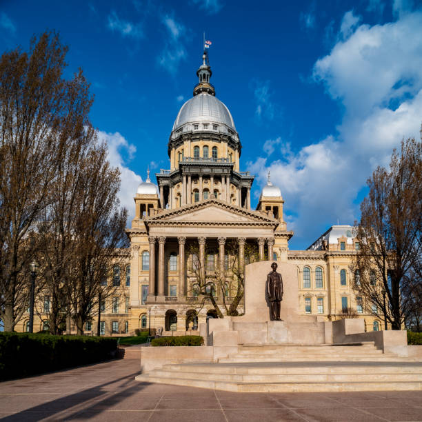 istock State Capitol of Illinois 1319763390