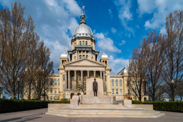 State Capitol of Illinois State Capitol of Illinois in Springfield illinois state capitol stock pictures, royalty-free photos & images