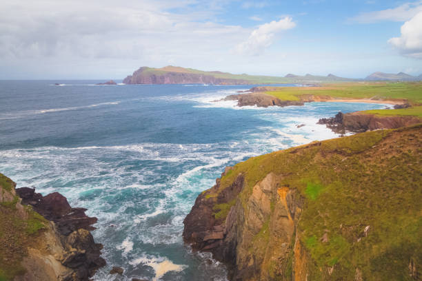 península de dingle - republic of ireland famous place dingle peninsula slea head fotografías e imágenes de stock