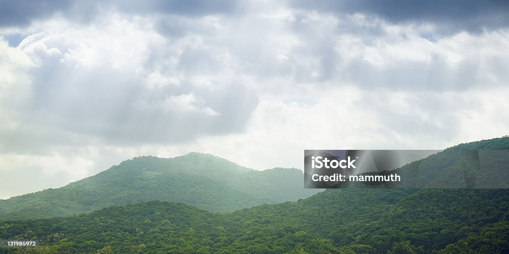 Fernen Berge - Lizenzfrei Anhöhe Stock-Foto