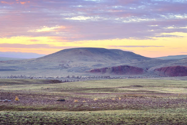 istock Dawn in the Chui steppe in the Altai Mountains 1319887095