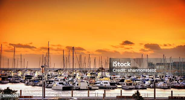 Foto de Iates Na Marina e mais fotos de stock de Marina - Marina, Perth - Austrália, Amarelo