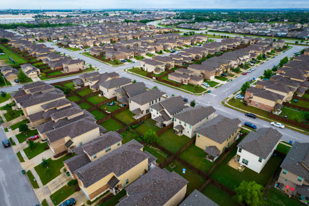 istock Austin Real Estate Suburb homes 1319904281