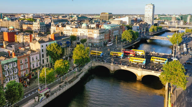 dublin aerial view with liffey river and o'connell bridge during sunset - liffey river imagens e fotografias de stock