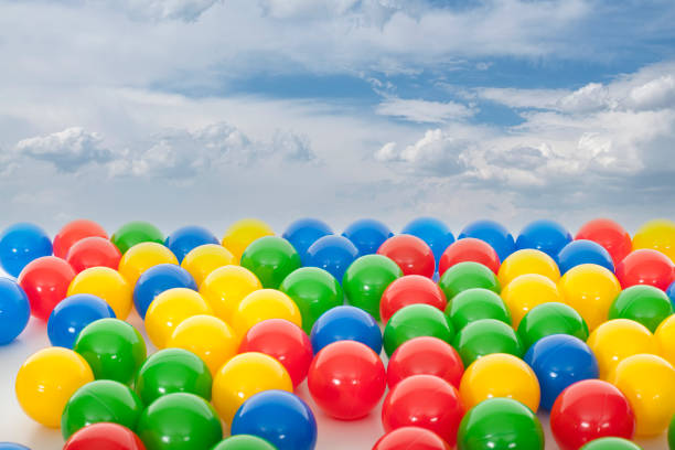 Park ball pool children and pets fun game