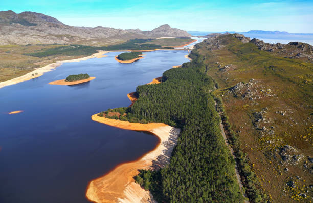 veduta aerea della diga di upper steenbras, capo occidentale, sudafrica - steenbras dam foto e immagini stock