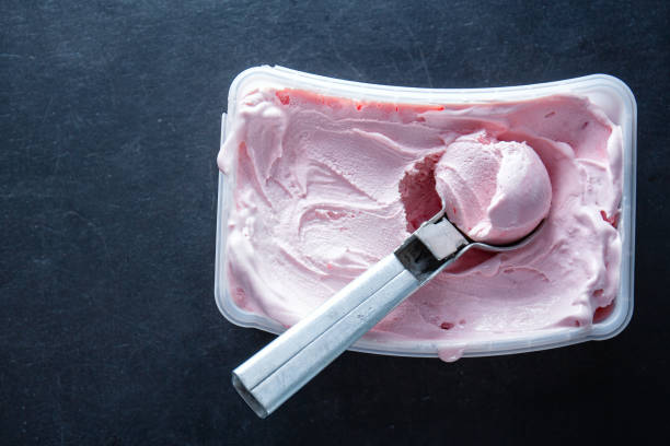 istock Fruity ice cream scoop on plate 1319957688
