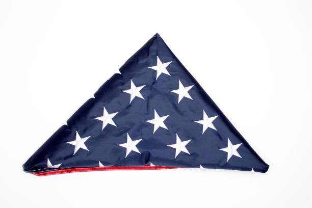 złożona flaga stanów zjednoczonych na białym tle - american flag folded usa flag zdjęcia i obrazy z banku zdjęć